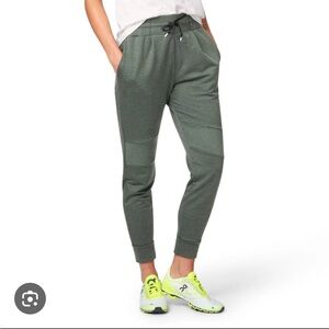 On running w’s pants xsmall